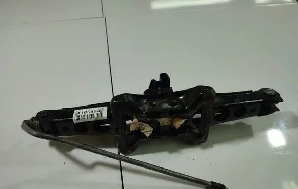 Renault Megane II Lift Jack 6M517080AB 6M517080-AB