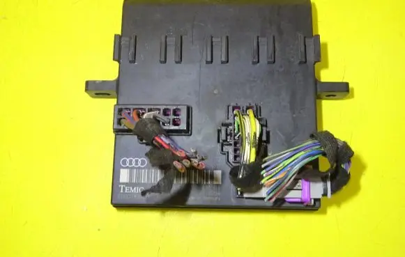 Audi A8 S8 D3 4E Light module LCM 4E0907279G 4E0910279G 00007898B3