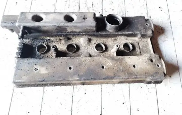Rocker cam cover