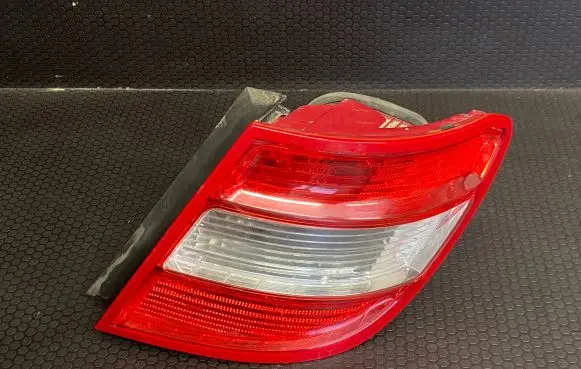 Mercedes-Benz C W204 Rear/tail lights 2048203664 763036