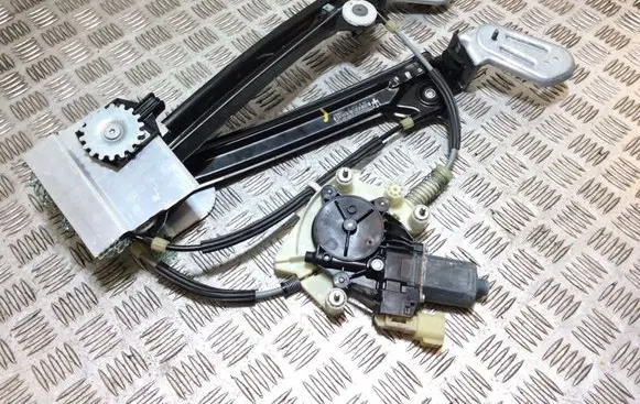 Maserati Ghibli Rear door window regulator with motor 670030022