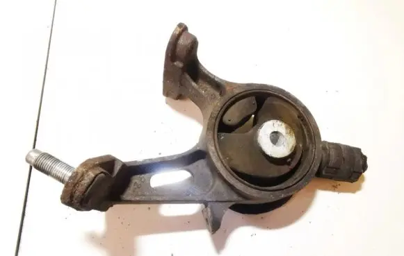 Toyota Avensis T270 Engine mount bracket V91687