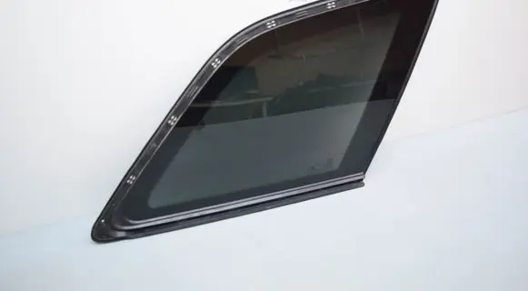 Audi Q7 4M Rear side window 4M0845298