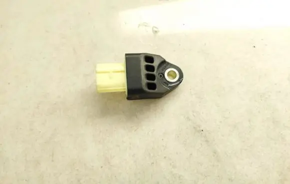 Subaru Outback Airbag deployment crash/impact sensor 98237aj000 162.c21qj9