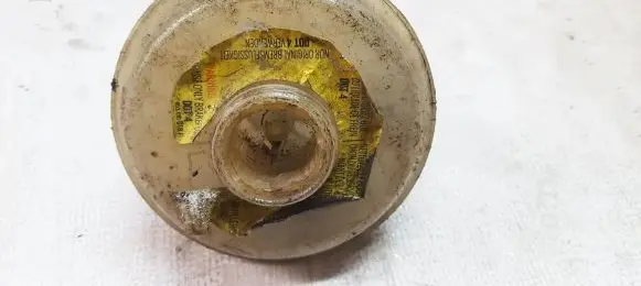 Brake fluid reservoir