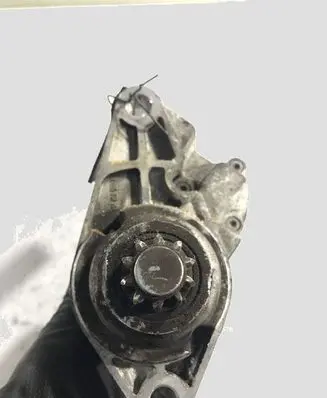 Volkswagen Polo IV 9N3 Starter motor