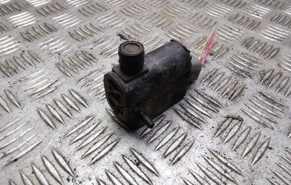 Hyundai Santa Fe Windscreen/windshield washer pump