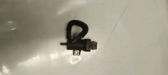 Mercedes-Benz X-class W470 Turbo solenoid valve 8200762162
