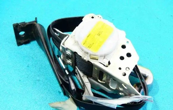Toyota Highlander XU40 Front seatbelt IMPRK947303