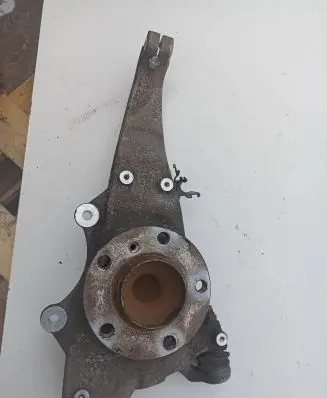 BMW 5 F10 F11 Front wheel hub