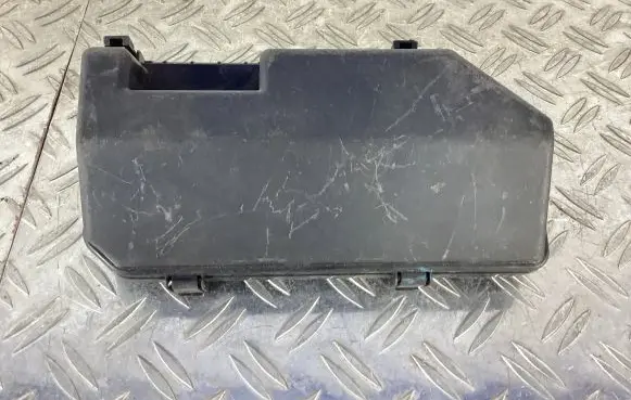 Honda Accord Fuse box cover TL1G0