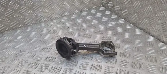 Renault Kadjar Piston with connecting rod 76MT1