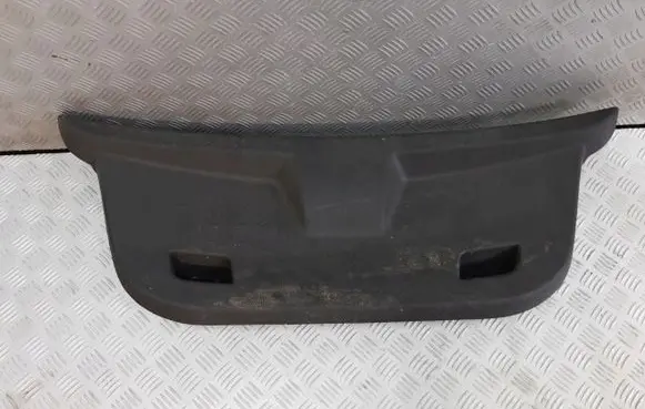 Opel Corsa E Tailgate trim