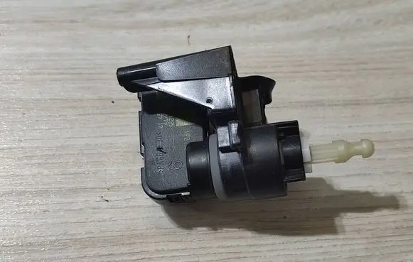 Skoda Scala Headlight level adjustment motor 5G0941295