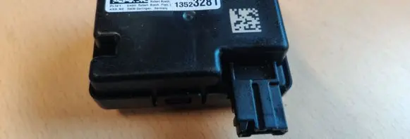 Chevrolet Malibu Door central lock control unit/module 13523281