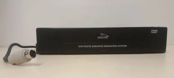 Jaguar XJ X308 Navigation unit CD/DVD player LJD2442AB AJ2080N