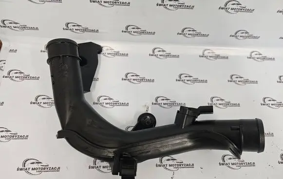 Volkswagen PASSAT B6 Intercooler hose/pipe 5N0145770A