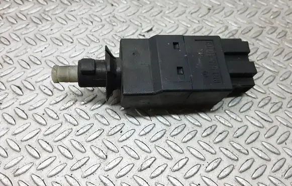 Mercedes-Benz E W211 Brake pedal sensor switch 0015454009