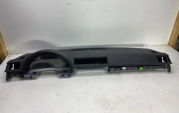 Audi A4 S4 B7 8E 8H Dashboard 8E1857033 8E1857041