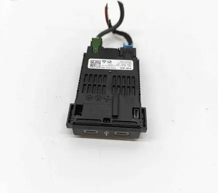 Volkswagen Taigo USB socket connector 2G6035700