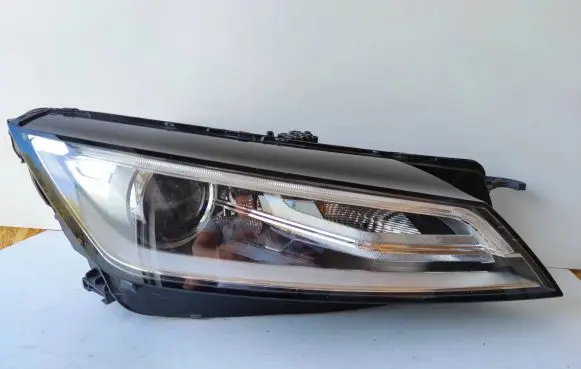 Audi TT TTS RS Mk3 8S Headlight/headlamp 8S0941006C