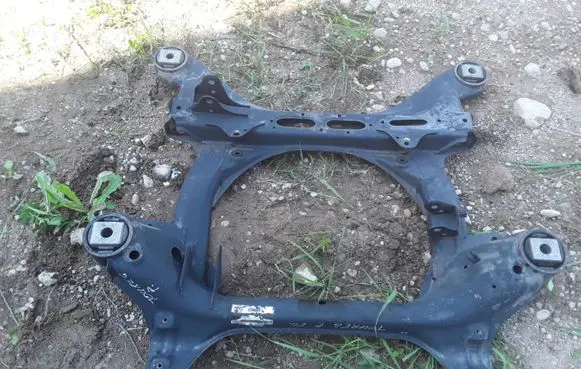 Volkswagen Touareg I Front axle beam NOCODE