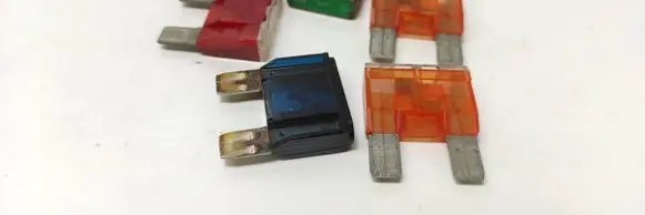 Audi A6 S6 C5 4B Fuse 