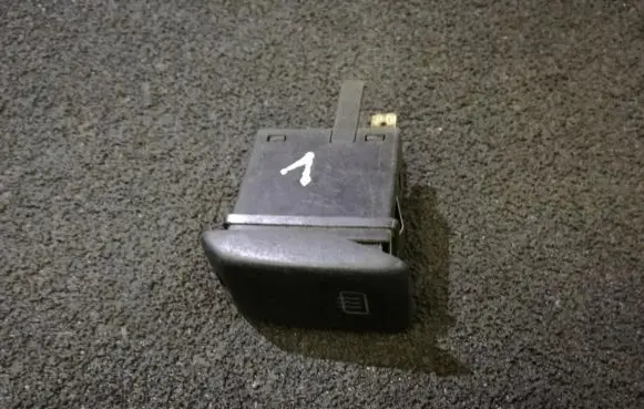 Volkswagen Golf II Windscreen/window heater switch 191959621b