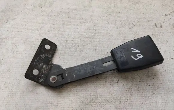 Ford Sierra Front seatbelt buckle 84BBA61209AA