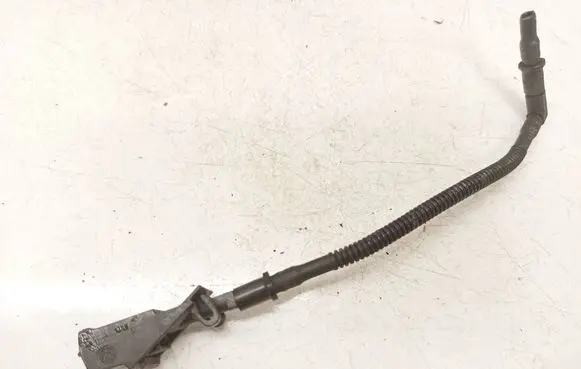 Skoda Superb B5 (3U) Windshield washer spray nozzle 8E0955985