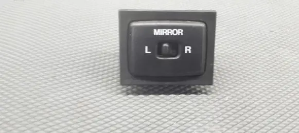 Suzuki Swift II Wing mirror switch