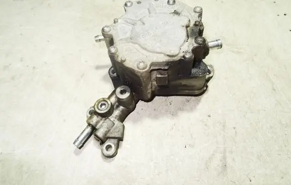 Volkswagen Caddy Vacuum pump 038145209M