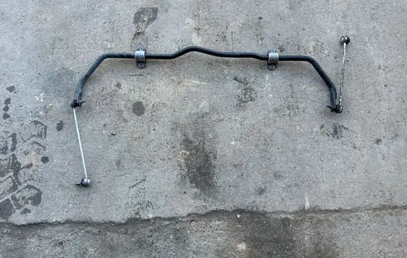 Peugeot 208 Front anti-roll bar/sway bar