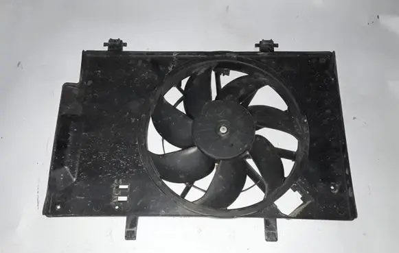 Ford Ecosport Radiator cooling fan shroud C1B18C607AE