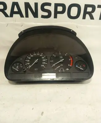 BMW 5 E39 Speedometer (instrument cluster) 88311228