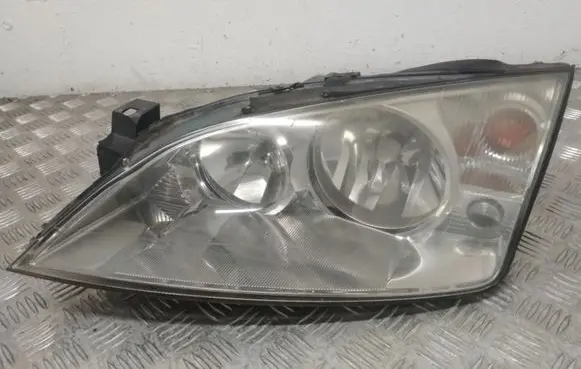 Ford Mondeo Mk III Headlight/headlamp 1S7113006AL