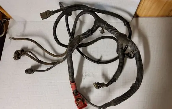 KIA Sorento Positive cable (battery) 3702003E000B