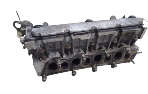 Renault Clio II Engine head 