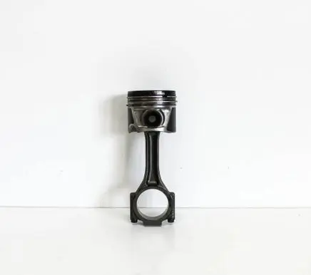 Volkswagen PASSAT B6 Piston 