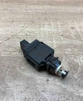 Volvo XC90 Brake pedal sensor switch 8622064 02W252