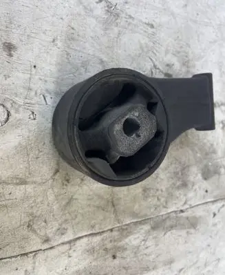 Opel Insignia B Gearbox mount 84253166