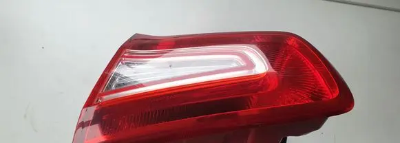 KIA Sportage Tailgate rear/tail lights