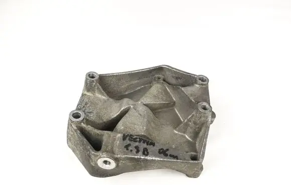 Opel Vectra C Generator/alternator bracket 255187675