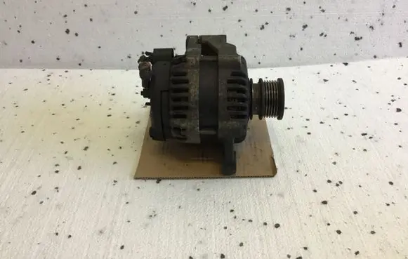 Opel Insignia A Generator/alternator 13502583