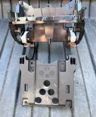 Volvo V60 Armrest 31469705 31469707