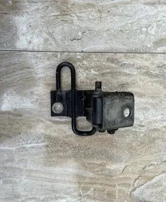 Audi Q7 4L Rear door lower hinge 4L0833411A