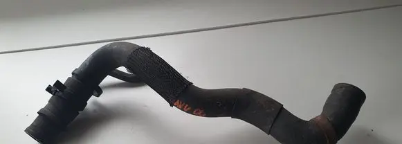 Toyota RAV 4 (XA30) Engine coolant pipe/hose