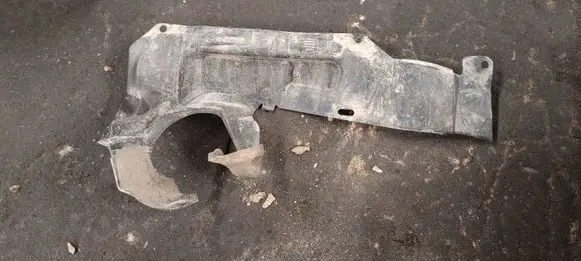 BMW 3 E90 E91 Front underbody cover/under tray 7131712