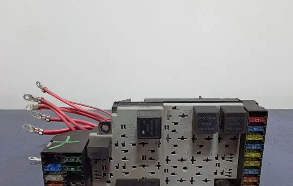 Volvo S80 Fuse box set 9441607
