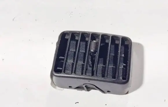 Ford Maverick Dash center air vent grill
